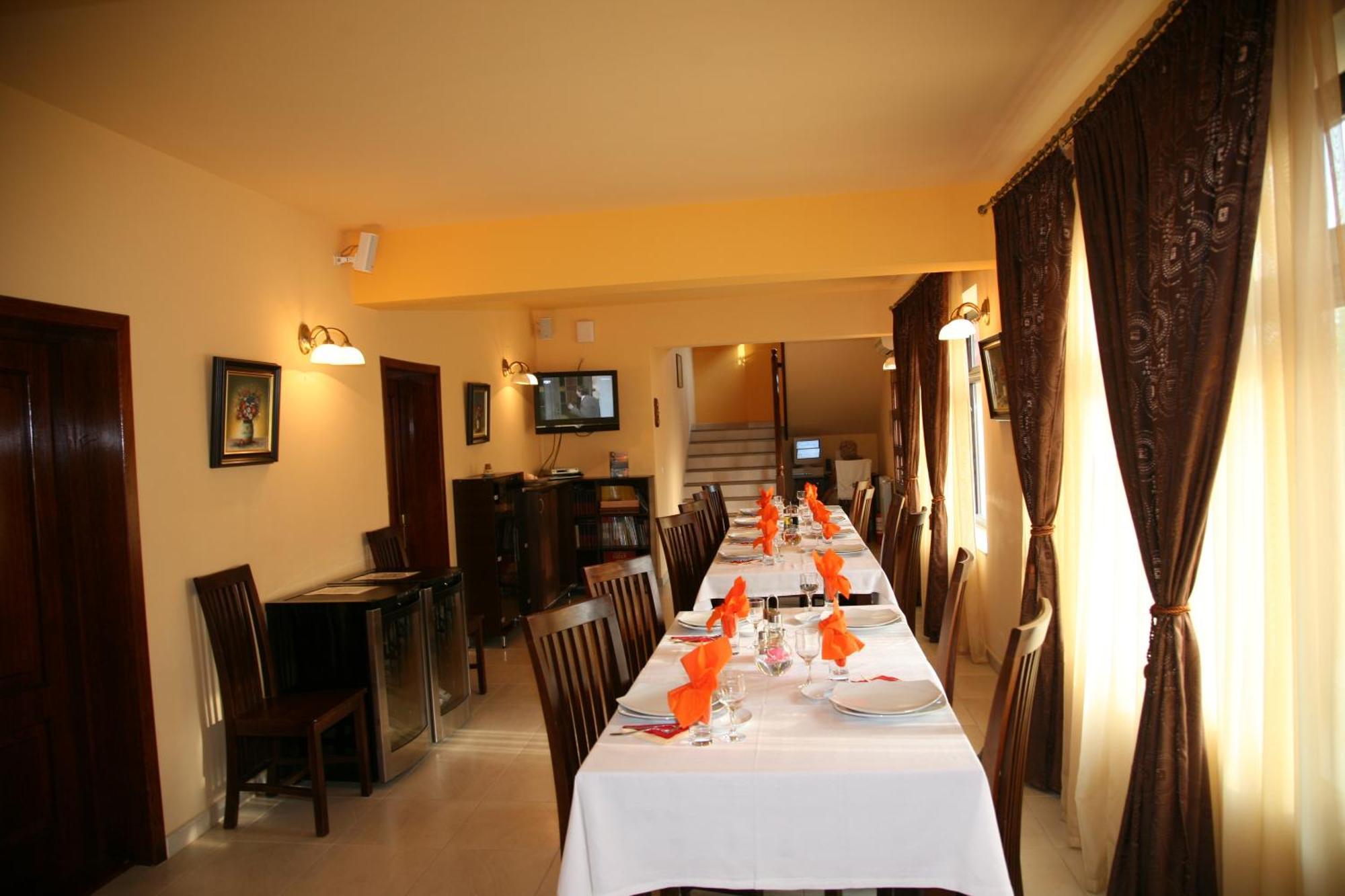 Vila Delta Travel - Mila 23 มิลา โดโอเซชิ ชิ เตร ภายนอก รูปภาพ